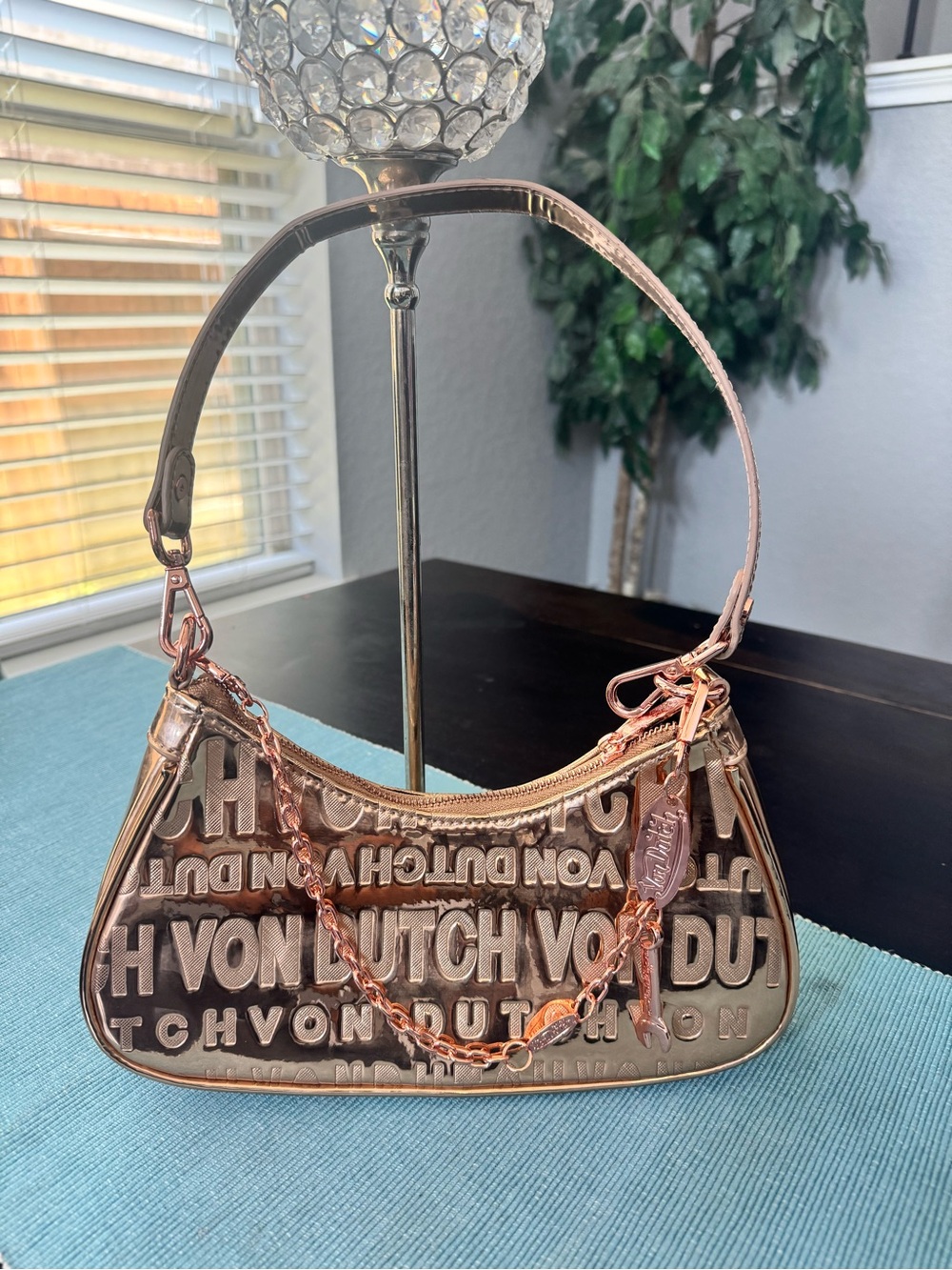 Von Dutch Metallic Gold Chain-Accent Shoulder Bag